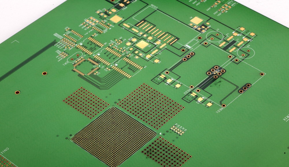 印制电路板喷码机使用的特点，什么是PCB喷码机？PCB喷码机应用的特点